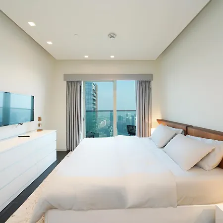 Luxurious Apartment With Panoramic Views At Dubai Marina Exterior photo