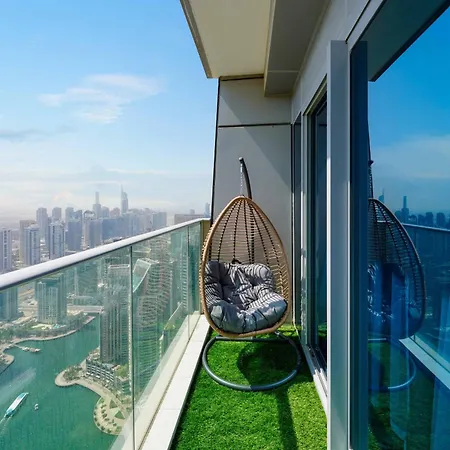 Luxurious Apartment With Panoramic Views At Dubai Marina Exterior photo