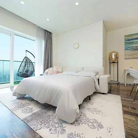 Luxurious Apartment With Panoramic Views At Dubai Marina Exterior photo
