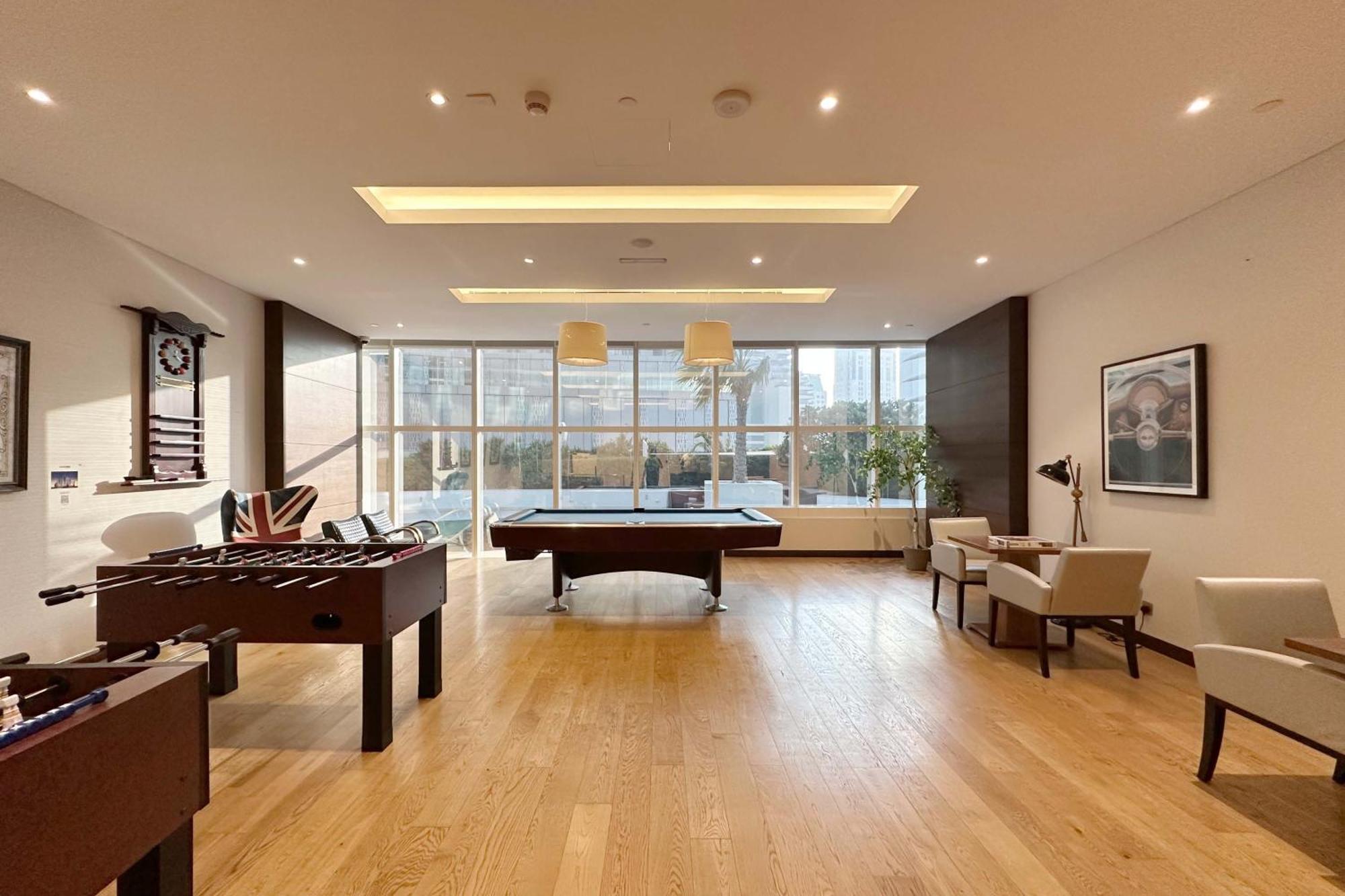 Luxurious With Panoramic Views At Marina Апартаменти